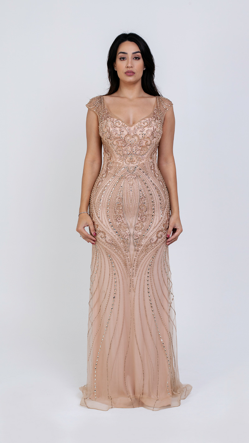 VESTIDO LONGO COM PEDRARIA E MANGA JAPONESA