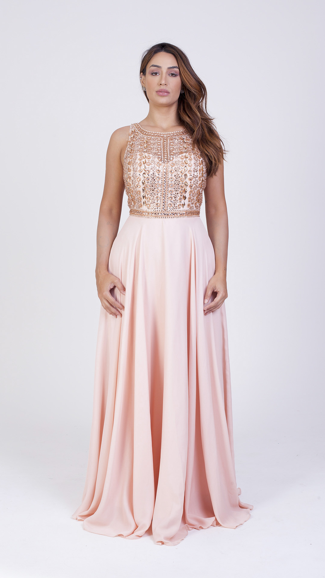 VESTIDO LONGO VOAL COSTAS VAZADA E PEDRA  NO BUSTO