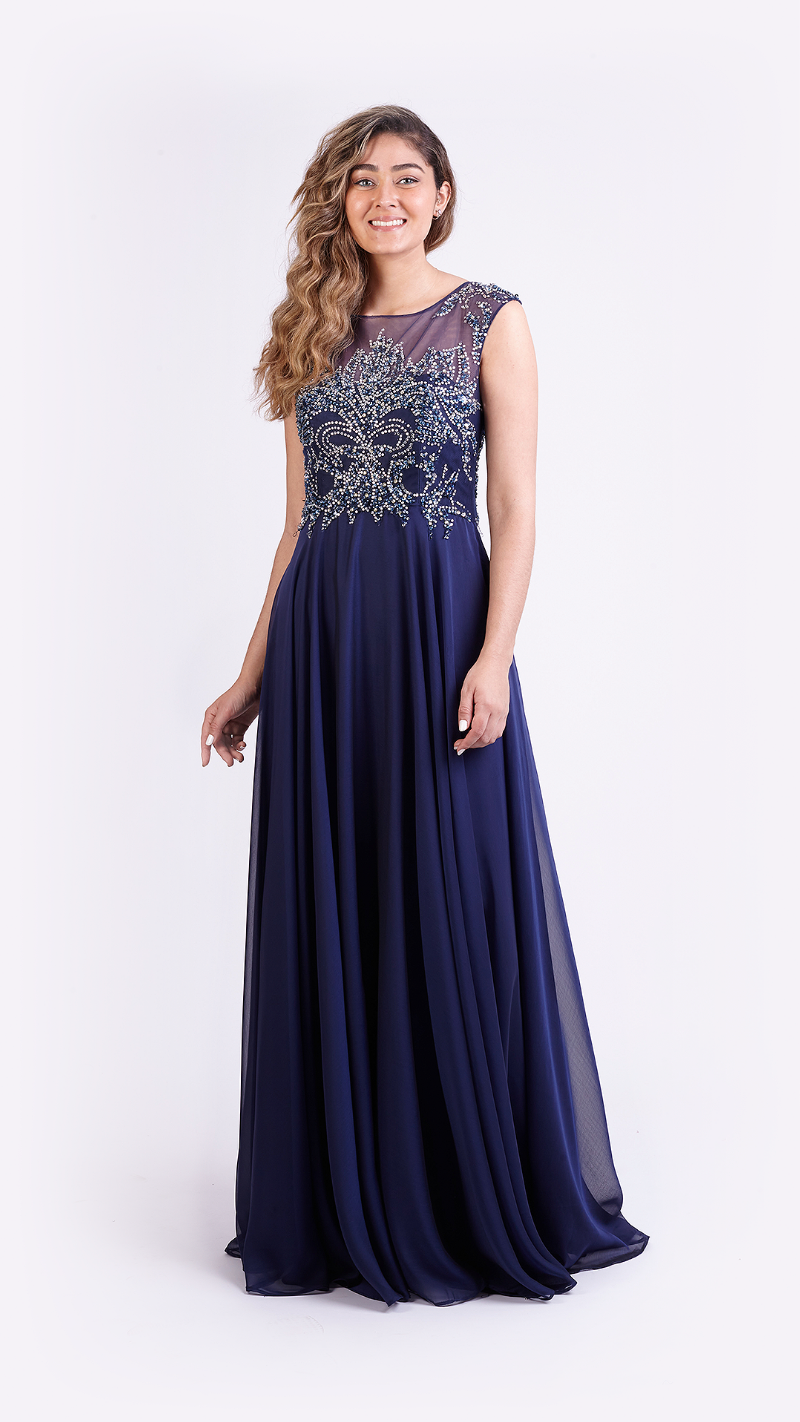 VESTIDO LONGO VOAL COM STRASS NO BUSTO