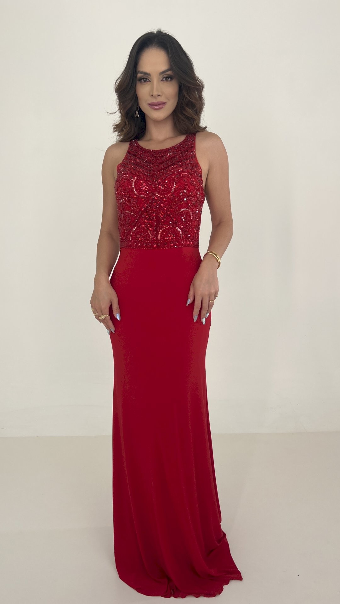 VESTIDO LONGO SEREIA COM PEDRARIA NO BUSTO