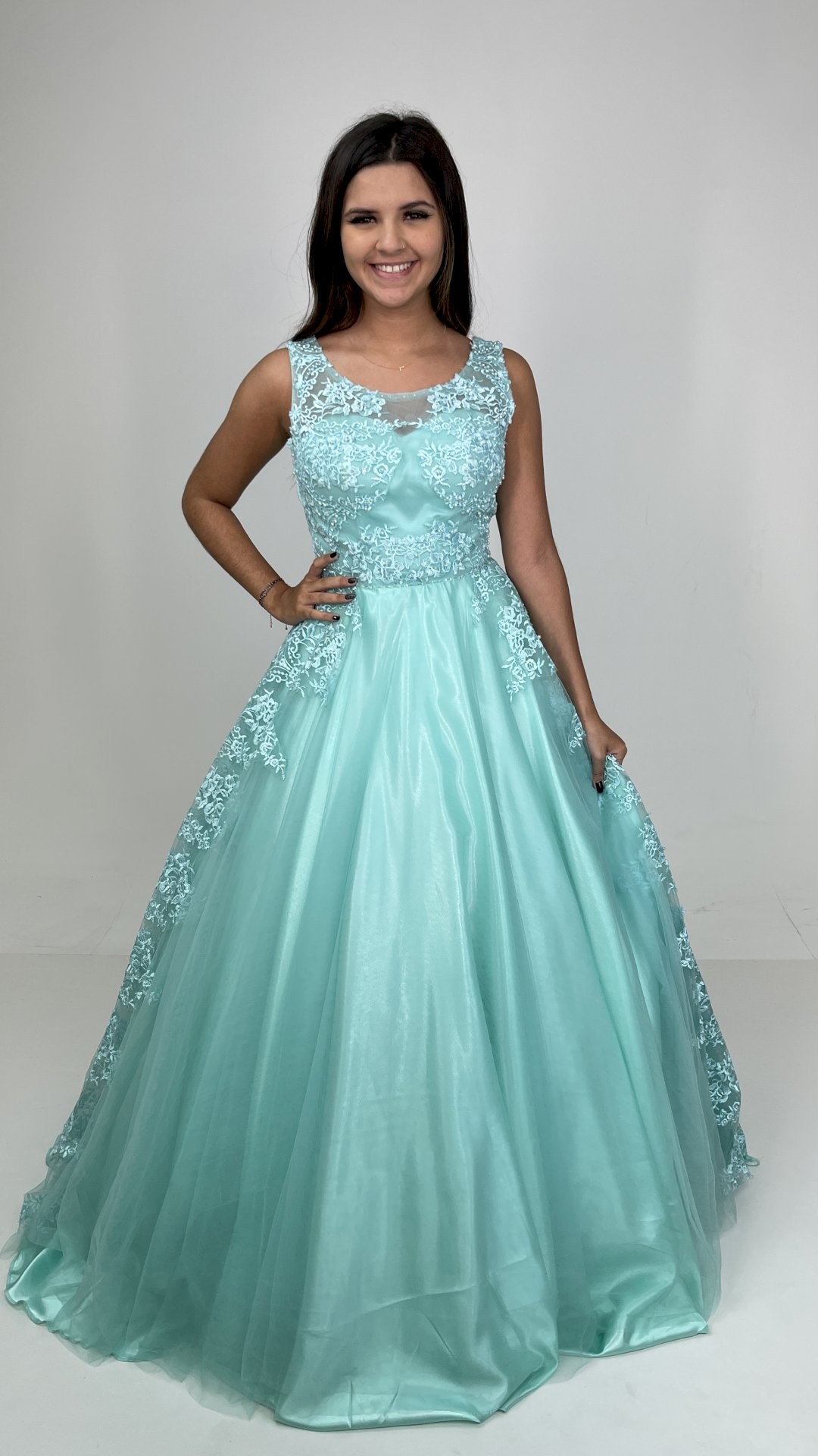 VESTIDO LONGO DE TULE COM  GRIPPIR NA SAIA