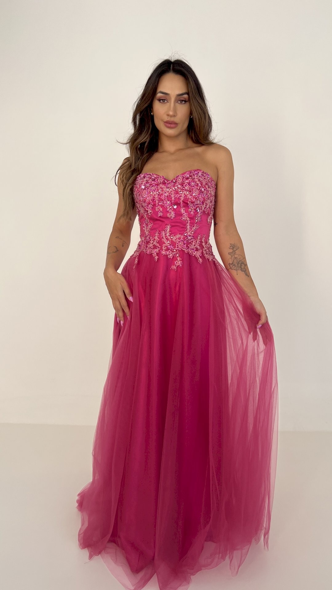 VESTIDO LONGO DEBUTANTE T.Q.C COM GRIPPIR