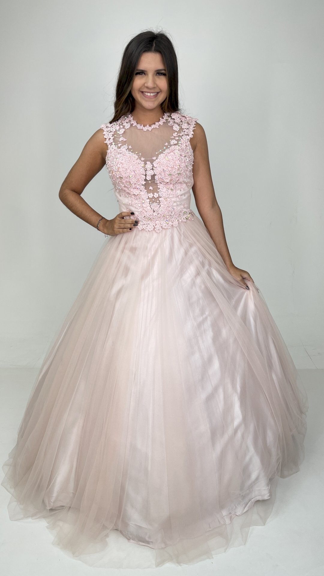 VESTIDO LONGO DEBUTANTE COM GRIPPIR DE FLORES