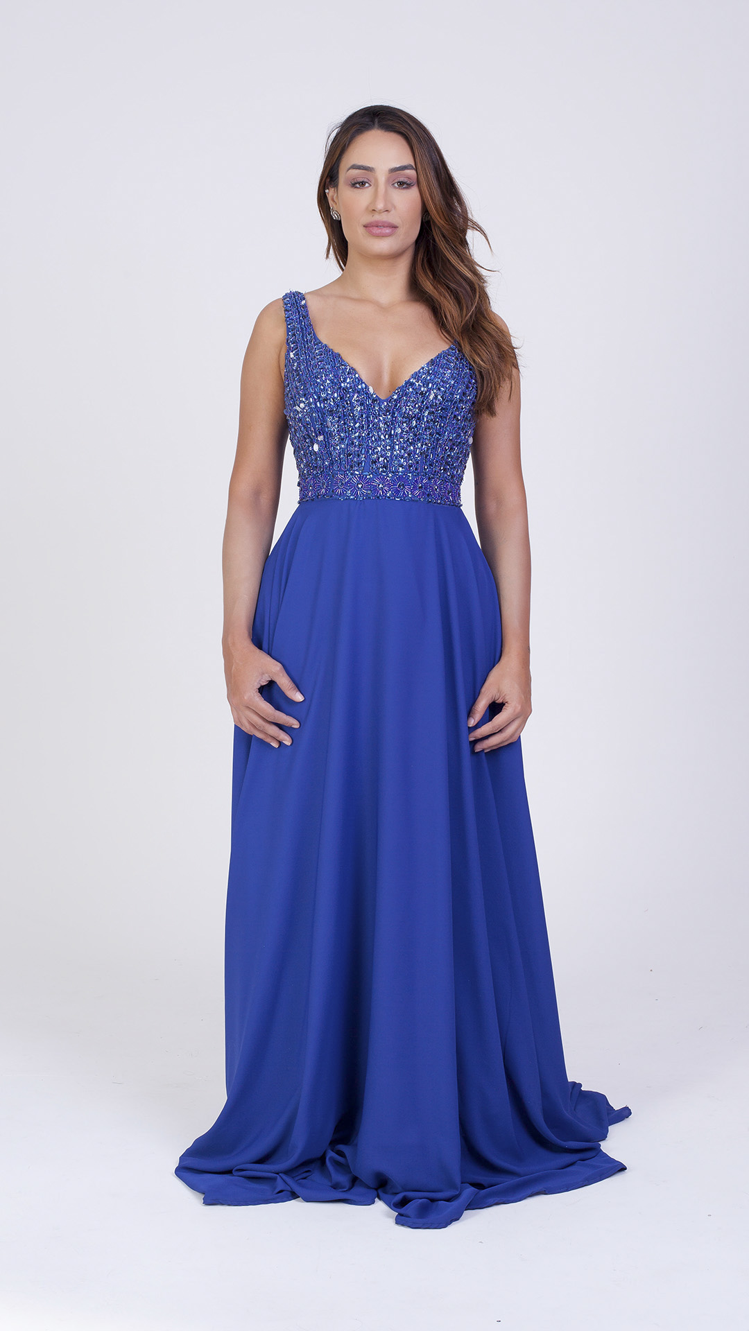 VESTIDO LONGO VOAL REGATA COM PEDRAS NO BUSTO