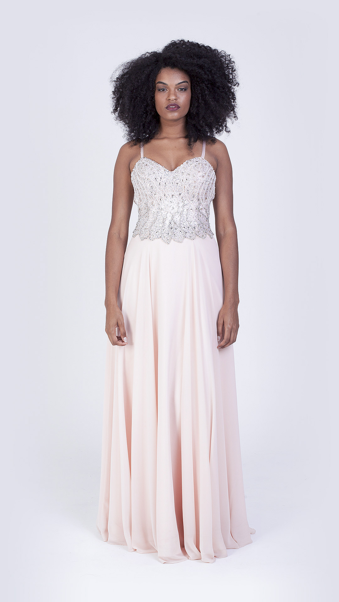 VESTIDO LONGO VOAL T.Q.C COM TRANÇADO NAS COSTAS